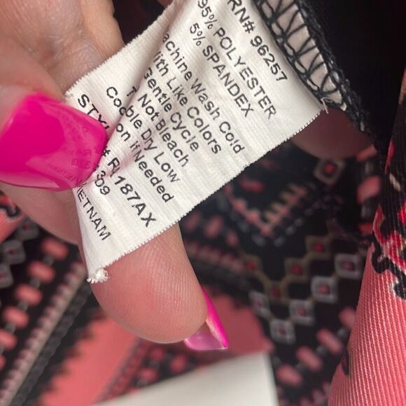 Per Seption Women's Chevron-Print Short Sleeve Layered Blouse Black & White 1X - Picture 8 of 10